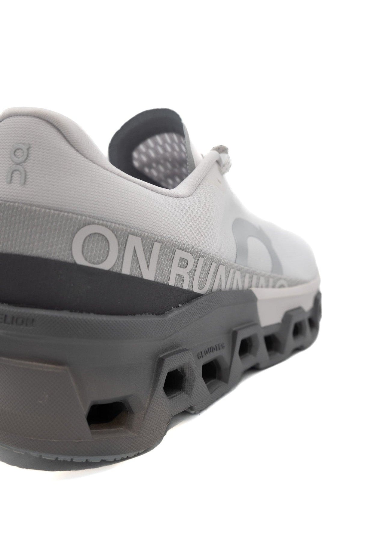 Chaussures Running Homme ON Cloudmonster 2