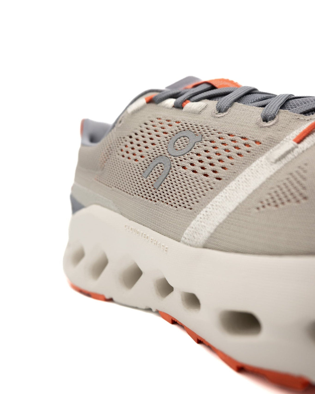 Chaussures Trail Homme ON Cloudsurfer Trail