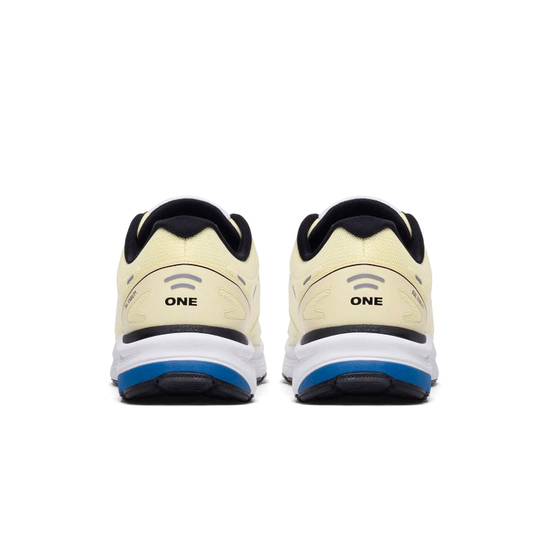 Chaussures Running Athletics ONE R